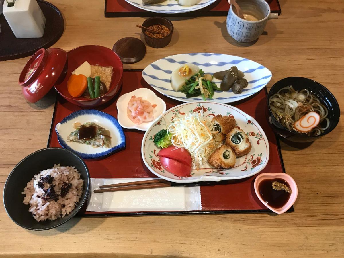 ヨーコのお宿 わくわく Toyama Station Extérieur photo